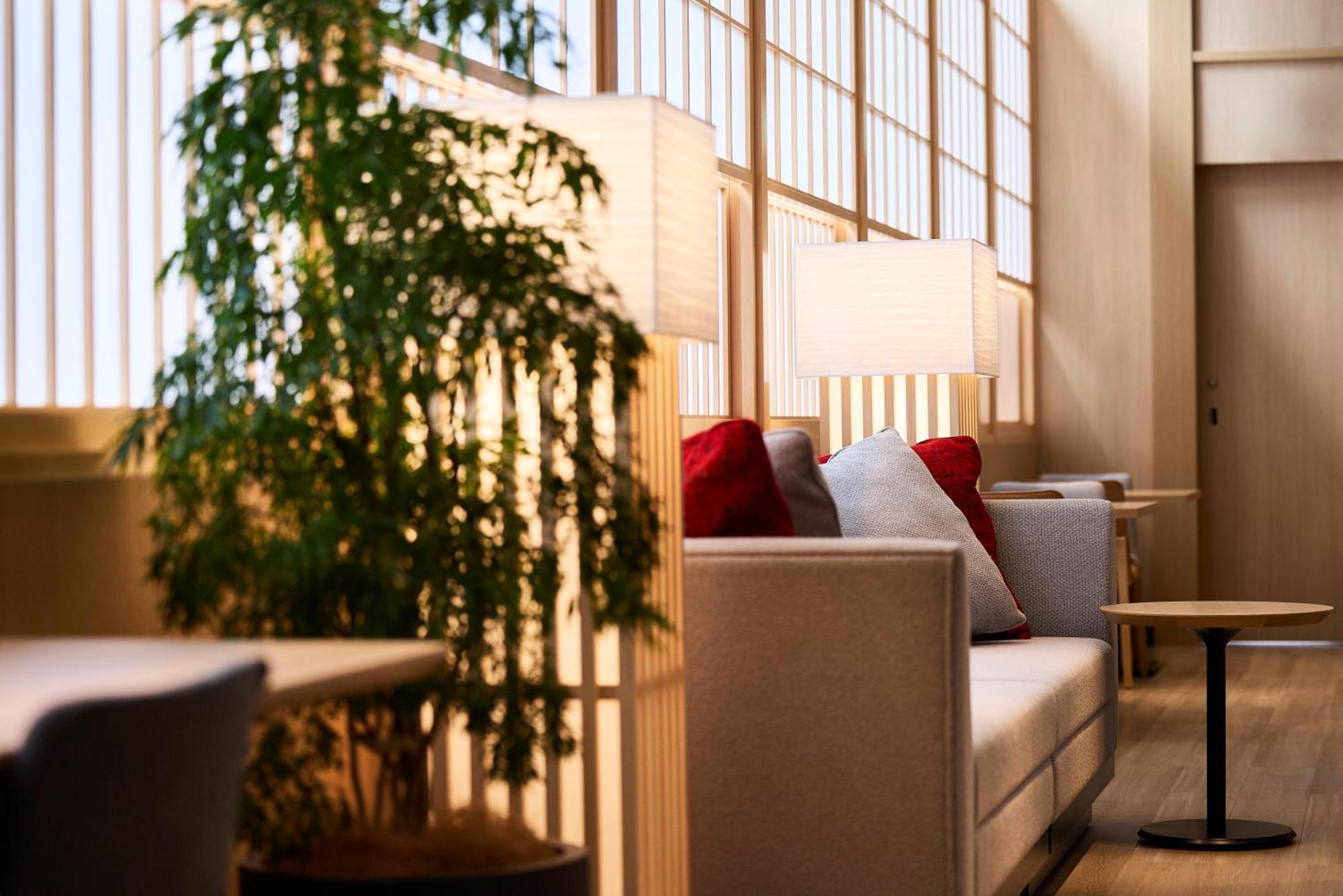 Cerulean Tower Tokyu Hotel, A Pan Pacific Partner Hotel Tokió Kültér fotó The interior of the lounge